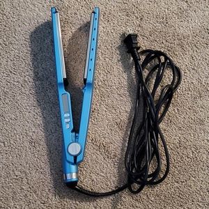 BaBylissPRO Nano Titanium Flat Iron (1.75 in)